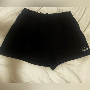 alo accolade sweat shorts